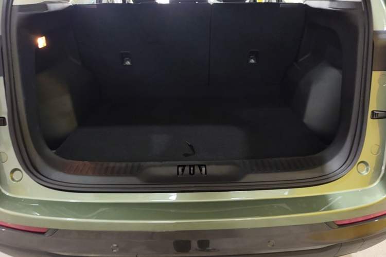 Used Ford Equator Sport New Energy 2025 Platinum Edition Trunk