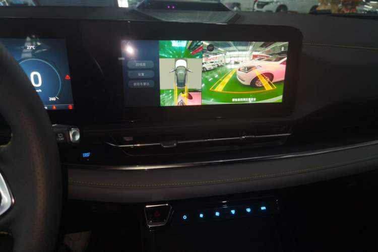 Used Ford Equator Sport New Energy 2025 Luxury Plus Version Audio And AC Panel