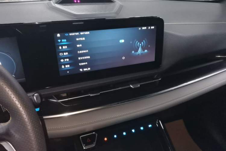 Used Ford Equator Sport New Energy 2025 Luxury Plus Version Audio And AC Panel