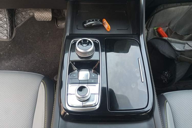 Used Ford Equator Sport New Energy 2025 Luxury Plus Version Gear Lever