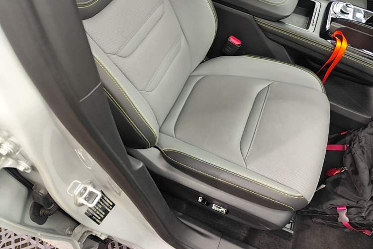 Used Ford Equator Sport New Energy 2025 Luxury Edition Right Front Seat