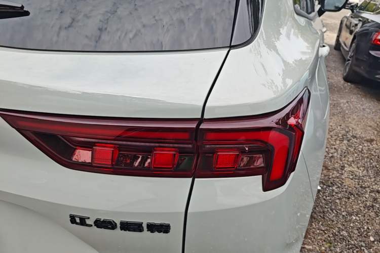 Used Ford Equator Sport New Energy 2025 Luxury Edition Right Rear Taillight