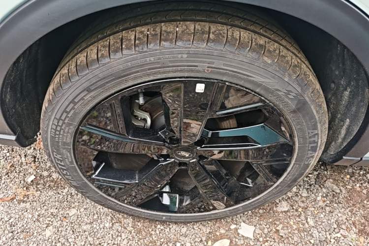 Used Ford Equator Sport New Energy 2025 Luxury Edition Right Rear Wheel Hub