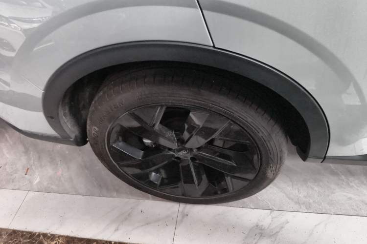 Used Ford Equator Sport New Energy 2025 Luxury Plus Version Right Rear Wheel Hub