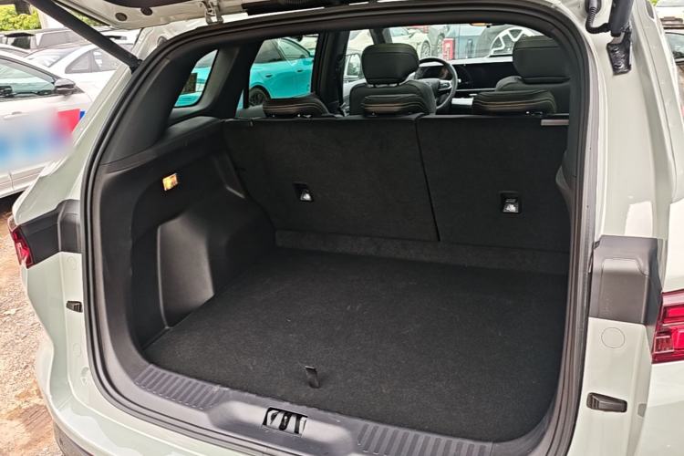 Used Ford Equator Sport New Energy 2025 Luxury Edition Trunk