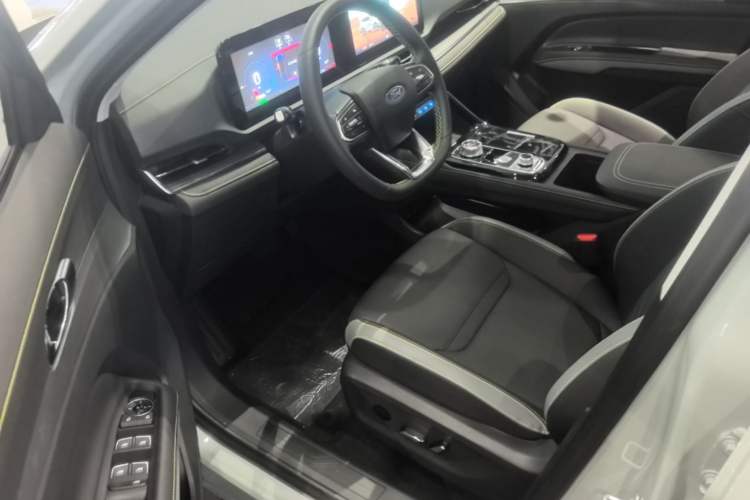 Used Ford Equator Sport New Energy 2025 Platinum Edition Driver Seat