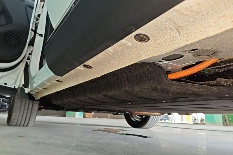 Used Ford Equator Sport New Energy 2025 Platinum Edition Left Side Sill