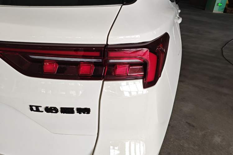 Used Ford Equator Sport New Energy 2025 Platinum Edition Right Rear Taillight