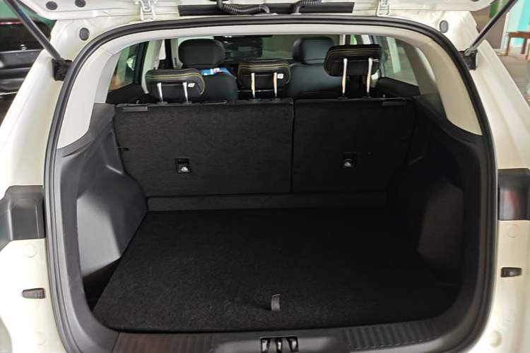 Used Ford Equator Sport New Energy 2025 Platinum Edition Trunk