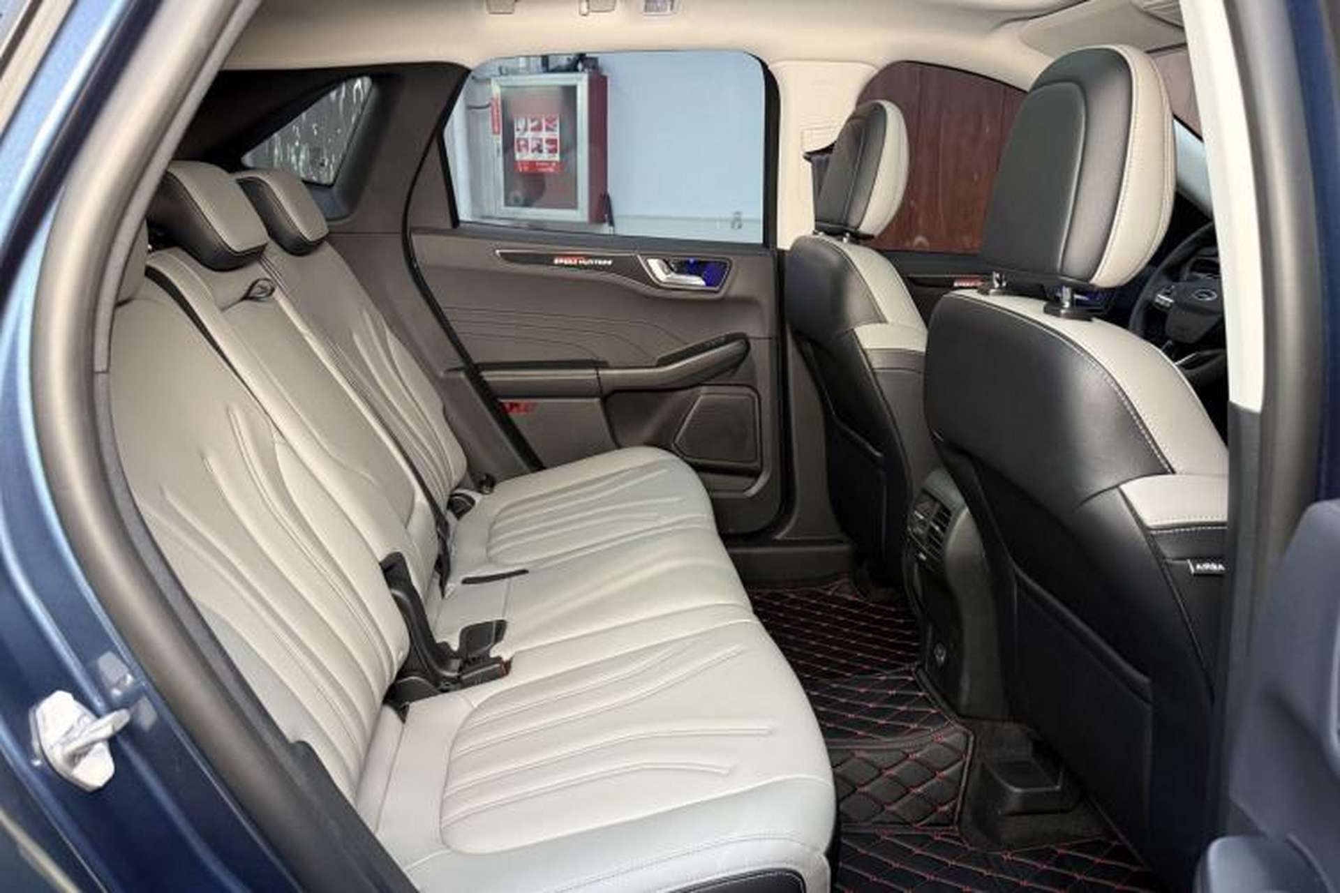Used Ford Escape 2024 EcoBoost 245 Two-Wheel-Drive Comfort Edition Interior 3