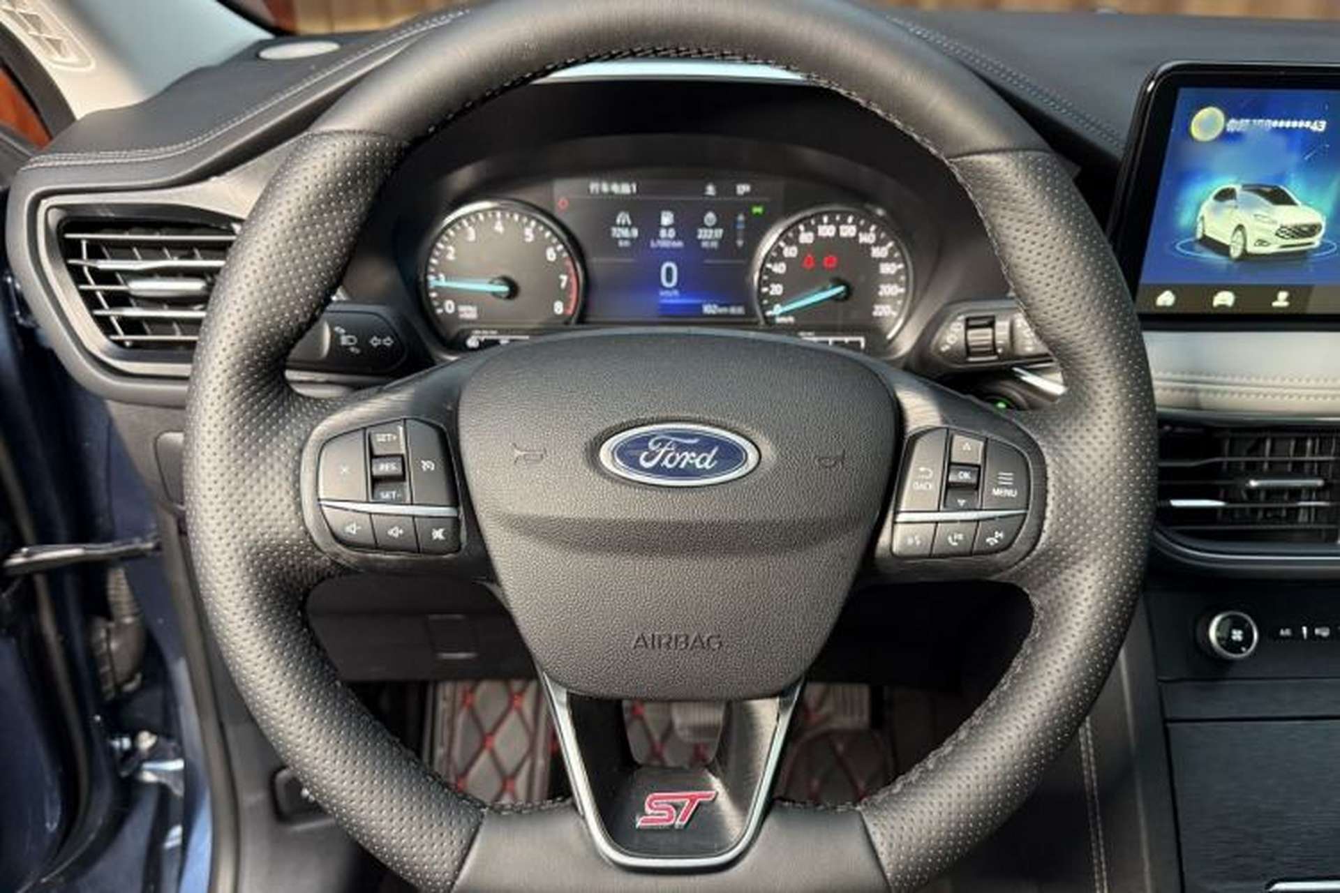Used Ford Escape 2024 EcoBoost 245 Two-Wheel-Drive Comfort Edition Interior 8