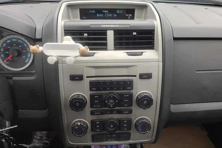 Used Ford Escape  Audio And AC Panel
