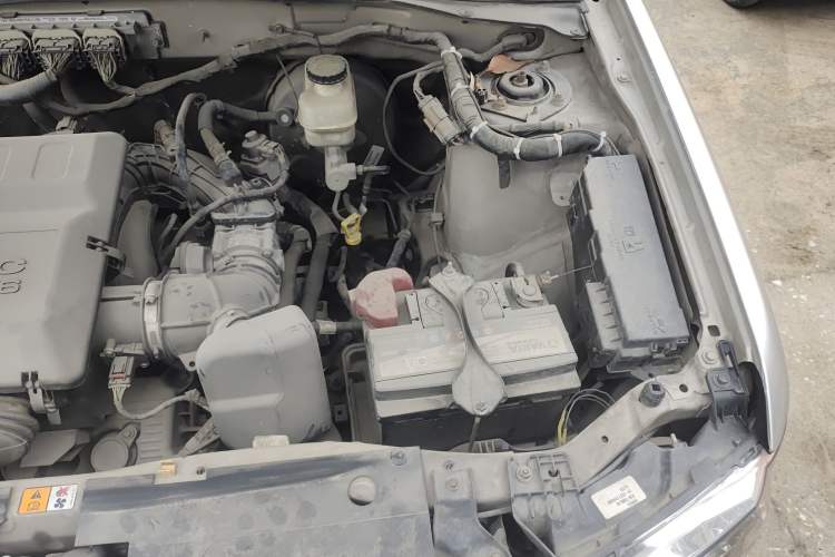 Used Ford Escape  Engine Bay Left