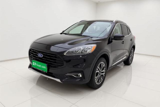 Używany Ford Escape 2020 EcoBoost 245 Two-Wheel-Drive Titanium Edition