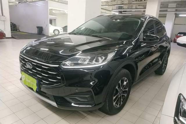 Ojetý Ford Escape 2020 EcoBoost 245 Two-Wheel-Drive Comfort Edition