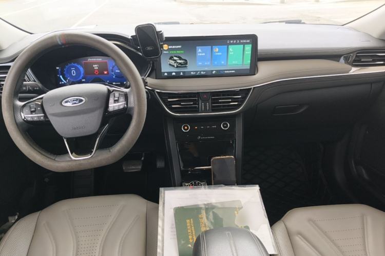 Used Ford Escape 2020 EcoBoost 245 Four-Wheel Drive Luxury Edition Center Console
