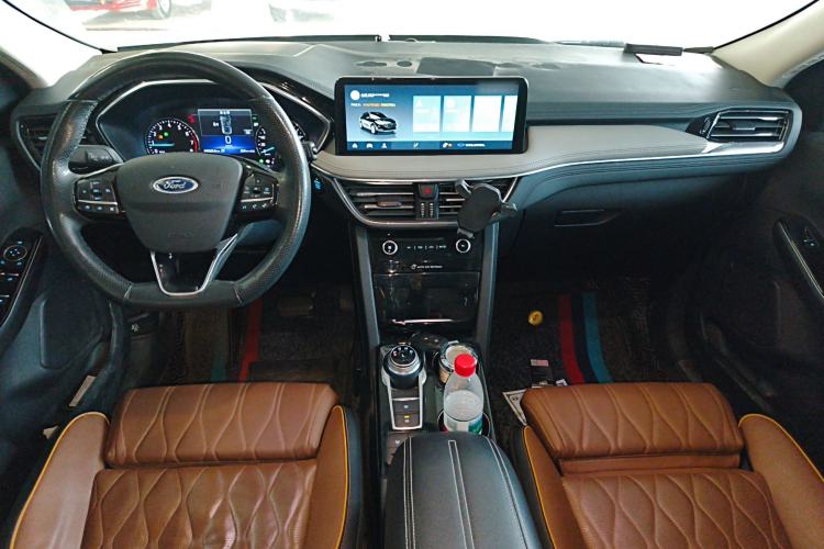 Used Ford Escape 2020 EcoBoost 245 Four-Wheel Drive Titanium Edition Center Console