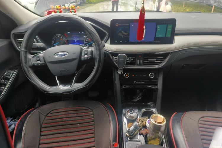 Used Ford Escape 2020 EcoBoost 245 Two-Wheel-Drive Titanium Edition Center Console