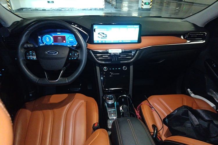 Used Ford Escape 2020 EcoBoost 245 Two-Wheel Drive Smart & Enjoyment Model Center Console