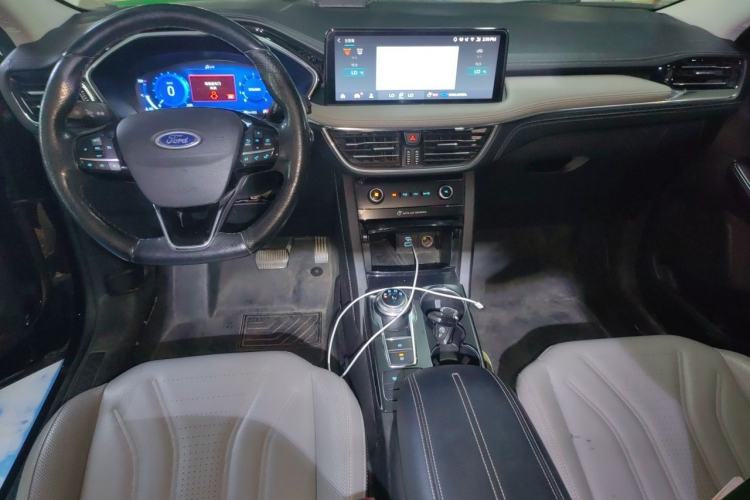 Used Ford Escape 2020 EcoBoost 245 Two-Wheel Drive Smart & Enjoyment Model Center Console