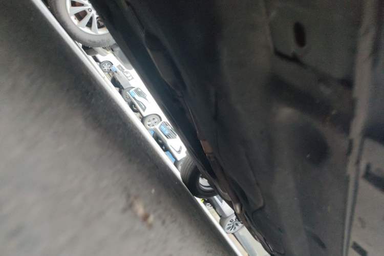 Used Ford Escape 2020 EcoBoost 245 Two-Wheel-Drive Titanium Edition Chassis Front Left