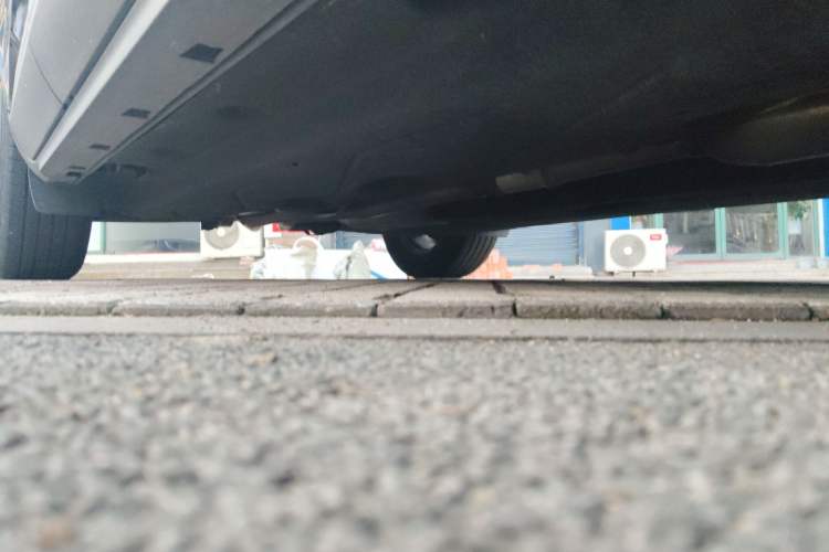 Used Ford Escape 2020 EcoBoost 245 Two-Wheel-Drive Comfort Edition Chassis Front Right