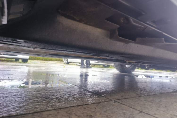 Used Ford Escape 2020 EcoBoost 245 Two-Wheel-Drive Titanium Edition Chassis Rear Right