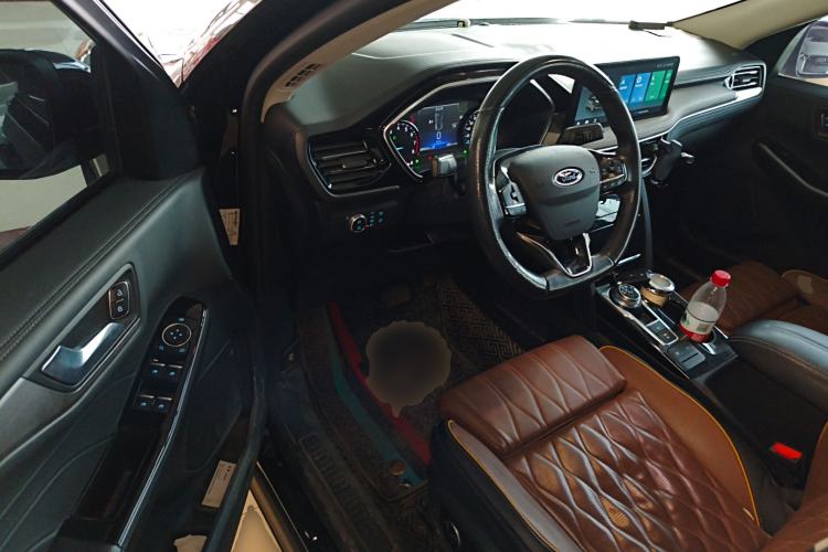 Used Ford Escape 2020 EcoBoost 245 Four-Wheel Drive Titanium Edition Driver Seat