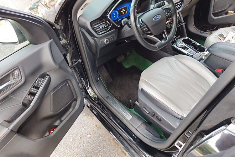 Used Ford Escape 2020 EcoBoost 245 Two-Wheel Drive Smart & Enjoyment Model Driver Seat