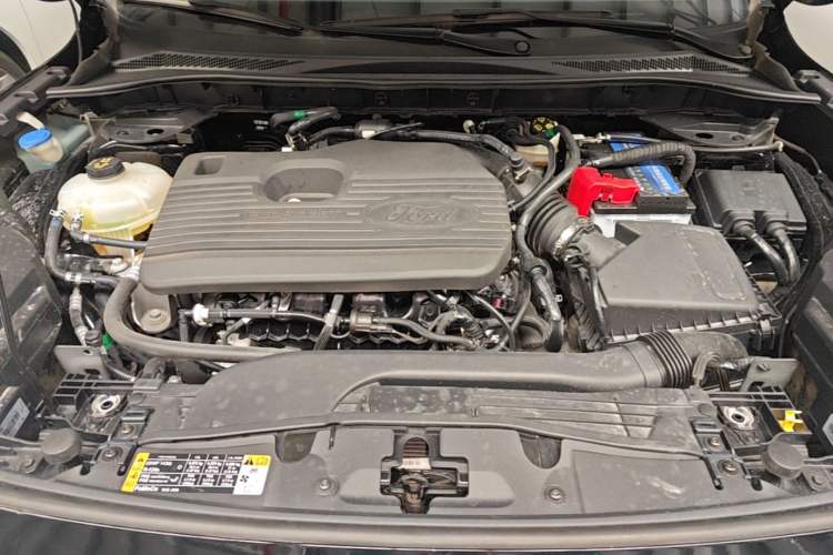 Used Ford Escape 2020 EcoBoost 245 Two-Wheel-Drive Titanium Edition Engine Bay