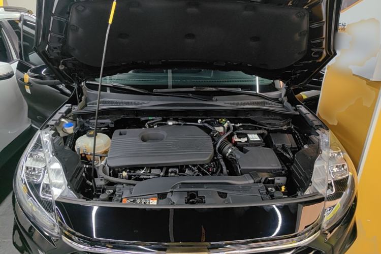 Used Ford Escape 2020 EcoBoost 245 Two-Wheel-Drive Titanium Edition Engine Bay