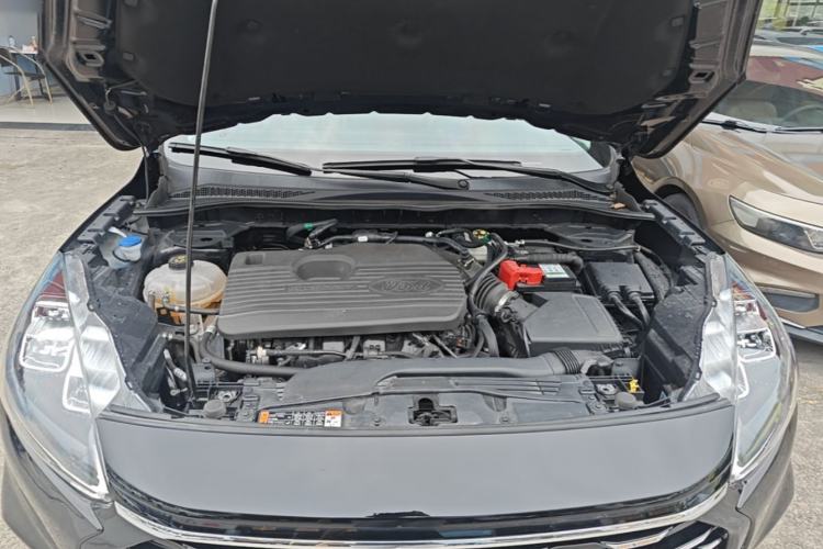 Used Ford Escape 2020 EcoBoost 245 Two-Wheel-Drive Titanium Edition Engine Bay