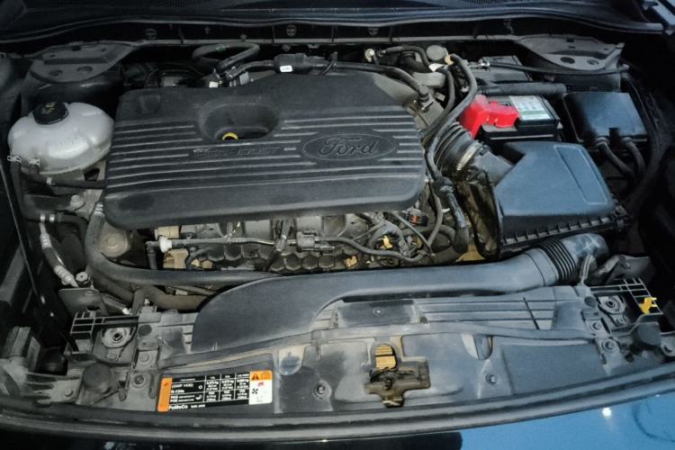 Used Ford Escape 2020 EcoBoost 245 Two-Wheel-Drive Titanium Edition Engine Bay