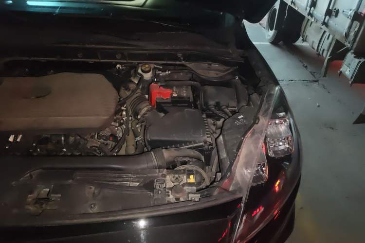 Used Ford Escape 2020 EcoBoost 245 Four-Wheel Drive Luxury Edition Engine Bay Left