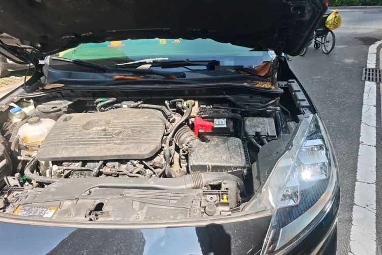 Used Ford Escape 2020 EcoBoost 245 Two-Wheel-Drive Titanium Edition Engine Bay Left