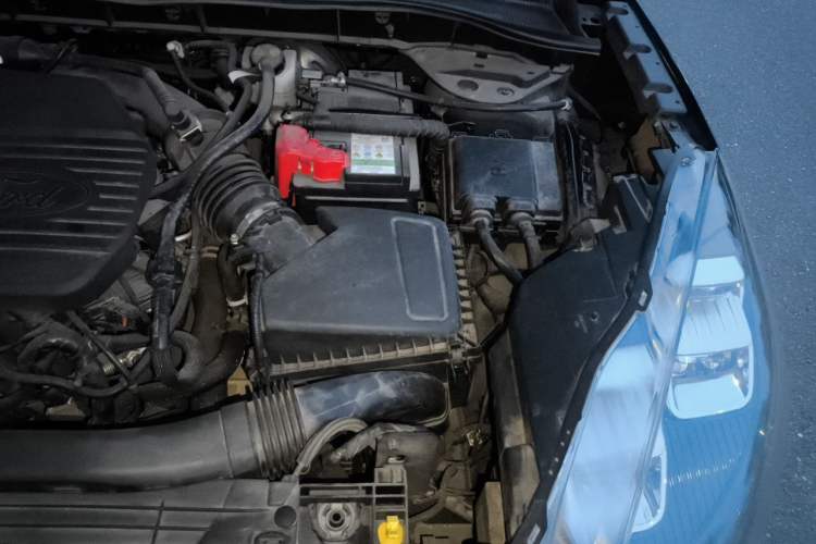 Used Ford Escape 2020 EcoBoost 245 Two-Wheel-Drive Titanium Edition Engine Bay Left