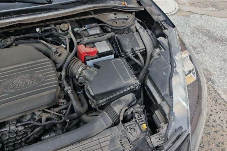 Used Ford Escape 2020 EcoBoost 245 Two-Wheel-Drive Titanium Edition Engine Bay Left