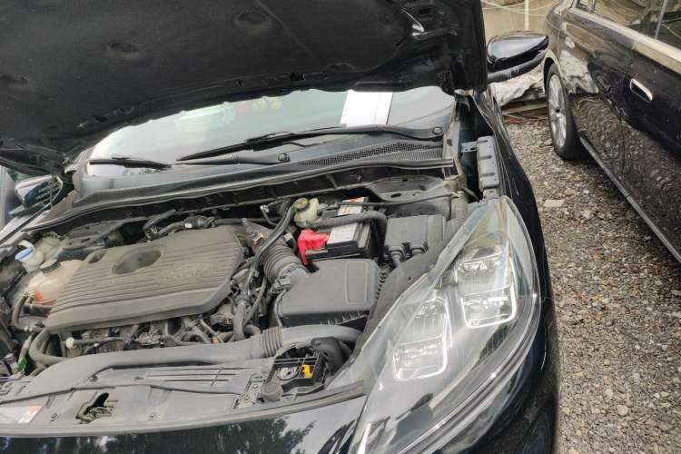 Used Ford Escape 2020 EcoBoost 245 Four-Wheel Drive Luxury Edition Engine Bay Left