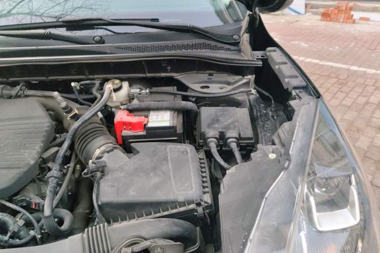 Used Ford Escape 2020 EcoBoost 245 Two-Wheel-Drive Comfort Edition Engine Bay Left