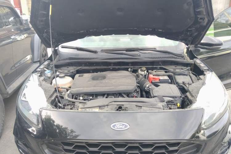 Used Ford Escape 2020 EcoBoost 245 Four-Wheel Drive ST-LINE Deluxe Edition Engine Bay