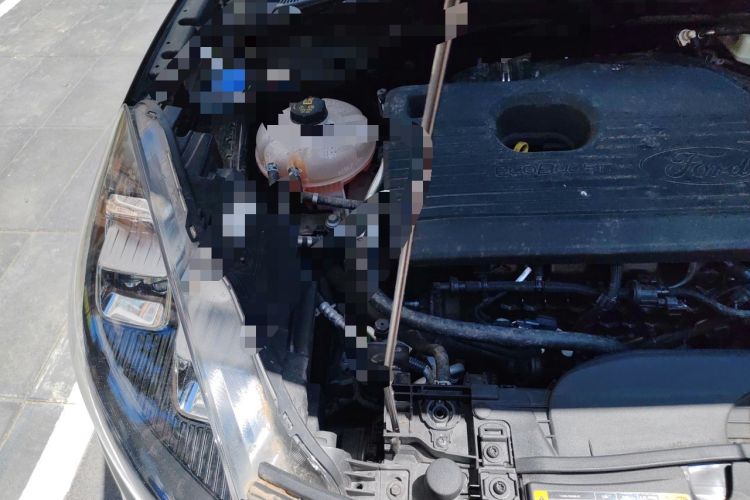 Used Ford Escape 2020 EcoBoost 245 Four-Wheel Drive Luxury Edition Engine Bay Right