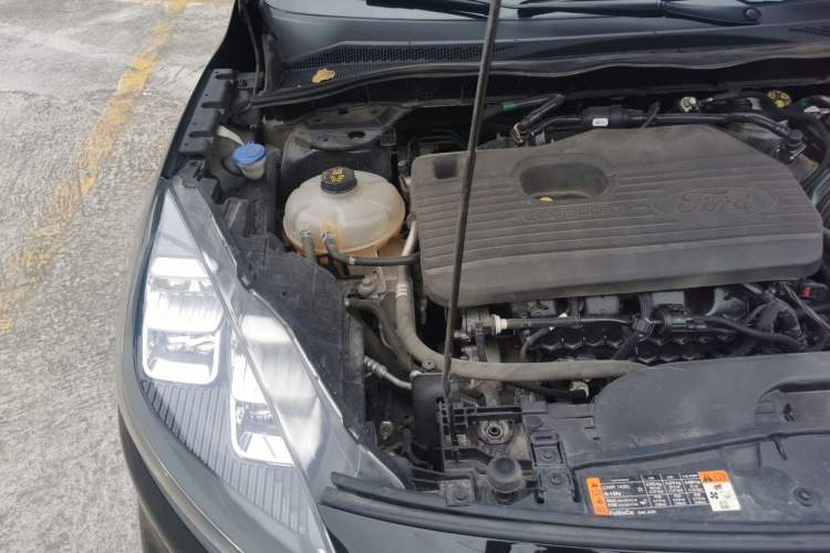 Used Ford Escape 2020 EcoBoost 245 Four-Wheel Drive Titanium Edition Engine Bay Right