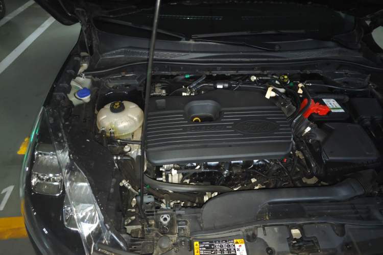 Used Ford Escape 2020 EcoBoost 245 Two-Wheel Drive Smart & Enjoyment Model Engine Bay Right