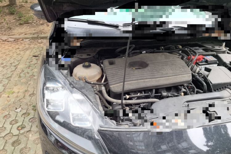 Used Ford Escape 2020 EcoBoost 245 Two-Wheel-Drive Titanium Edition Engine Bay Right