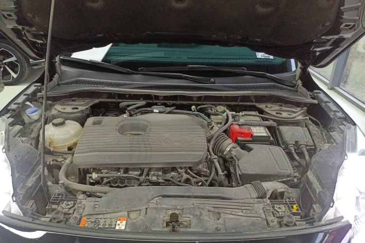 Used Ford Escape 2020 EcoBoost 245 Two-Wheel-Drive Titanium Edition Engine Bay