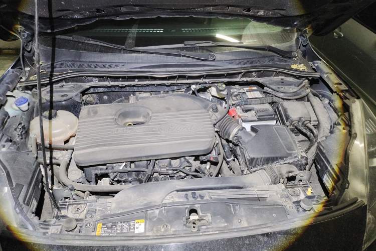 Used Ford Escape 2020 EcoBoost 245 4x4 Enjoyment Model Engine Bay