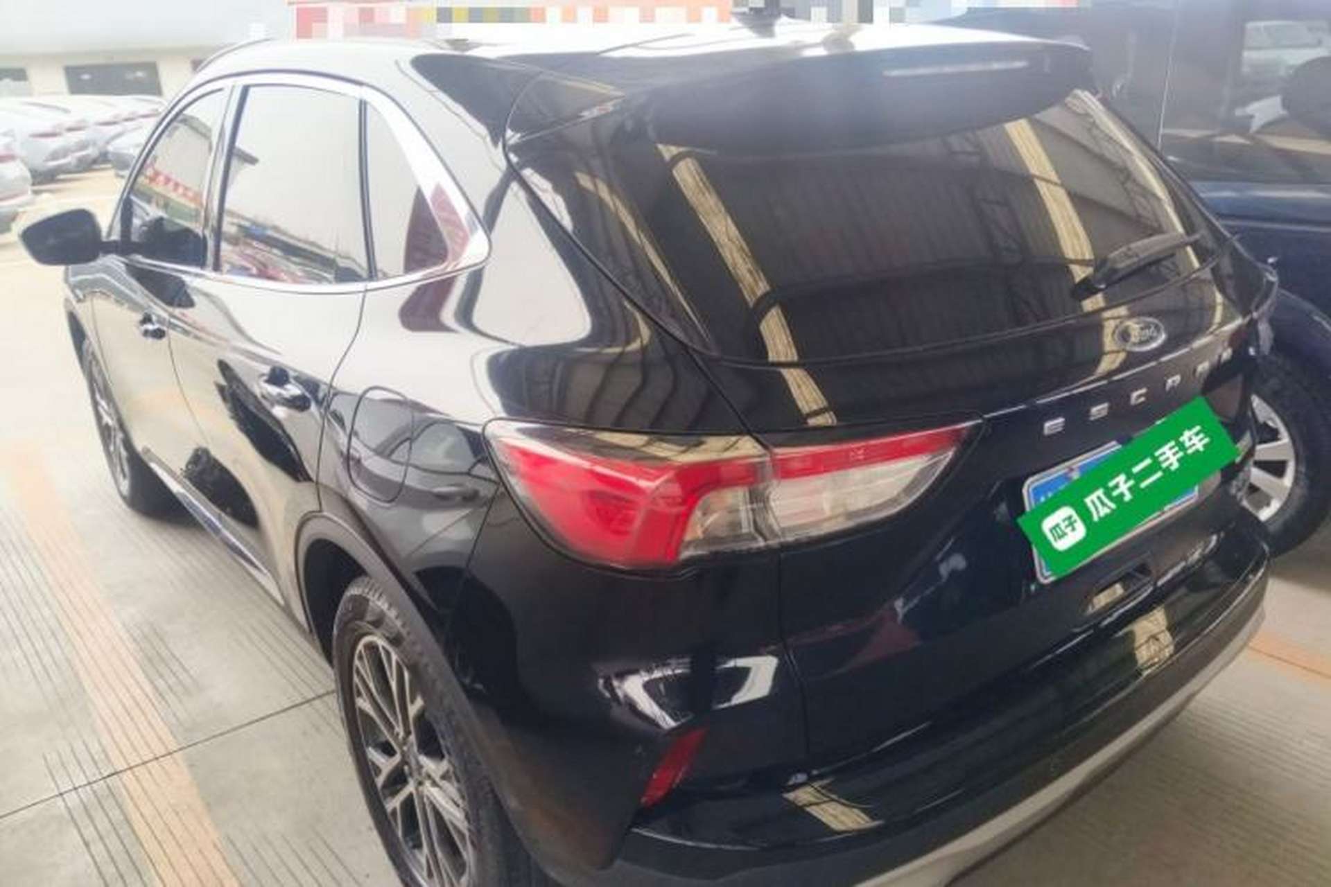 Used Ford Escape 2020 EcoBoost 245 Two-Wheel-Drive Titanium Edition Exterior 3