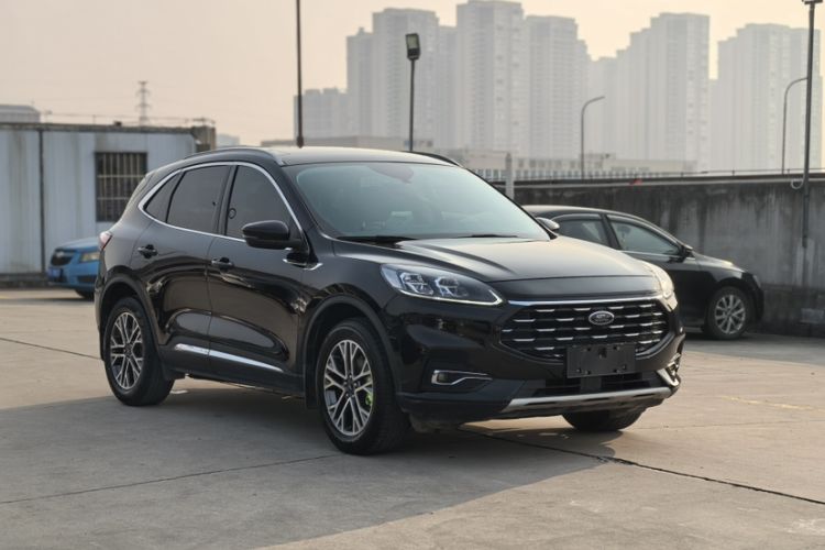 Used Ford Escape 2020 EcoBoost 245 Two-Wheel-Drive Titanium Edition Exterior 5