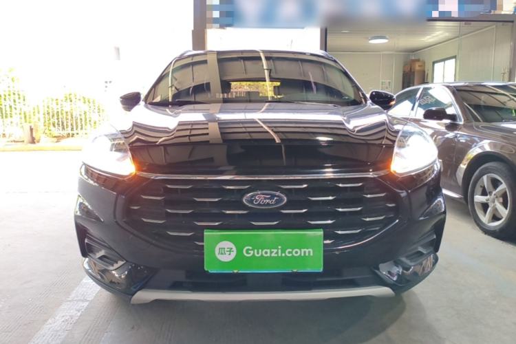 Used Ford Escape 2020 EcoBoost 245 Two-Wheel-Drive Comfort Edition Front