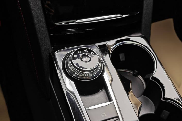 Used Ford Escape 2020 EcoBoost 245 Four-Wheel Drive ST-LINE Deluxe Edition Gear Lever
